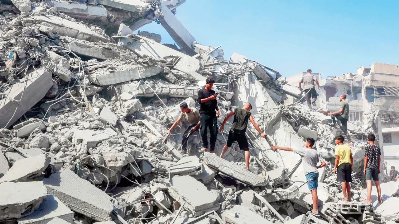 Israel hits Houthi military, intelligence sites in Sanaa