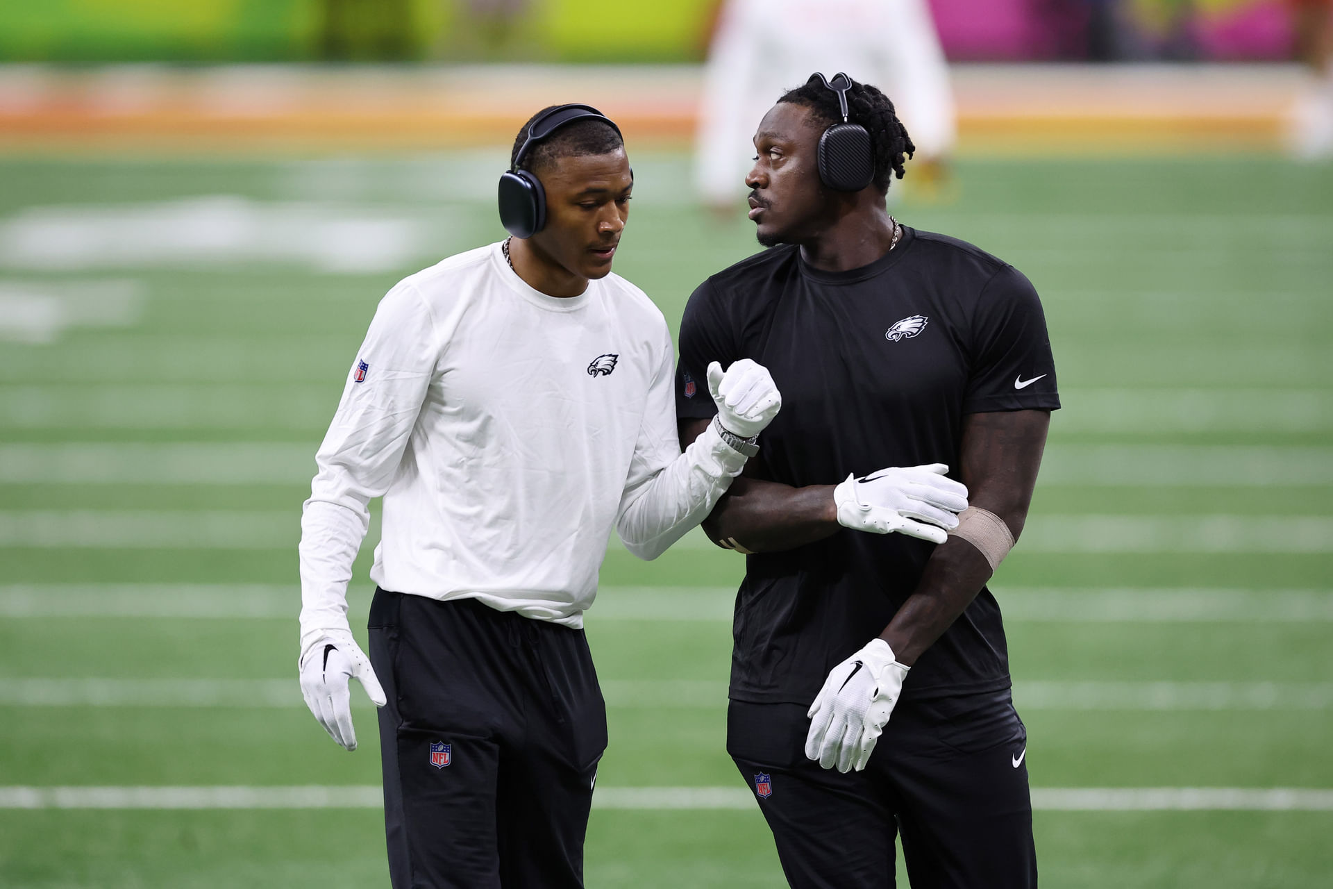 “I certainly feel the same way”: DeVonta Smith backs A.J. Brown for expressing frustration about his limited role