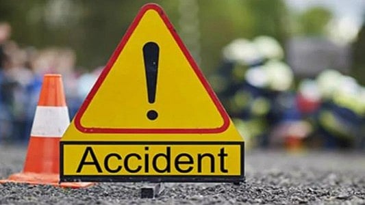 Indore News: Man Injured After Being Hit By Truck Dies During Treatment; Wife, Two Children Are Undergoing Treatment In A Hospital