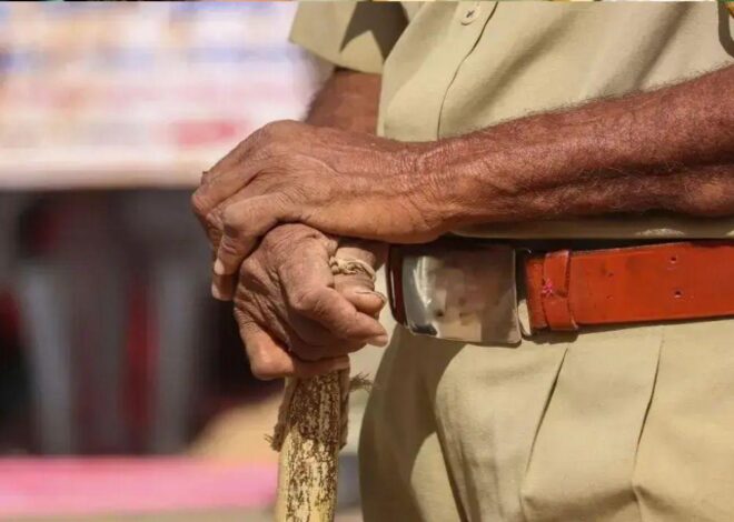 Inspector conducts baton-charge at Durga pandal in UP`s Ballia, gets dismissed