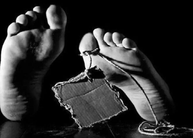 Two 13-year-old girls found in well, police recover suicide note
